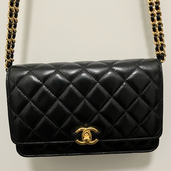 CHANEL O-Mini Sac - Picture 8 of 10